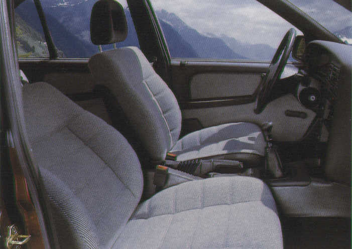 Opel Omega GLS Ab dieser Ausstattungsvariante hatte der Omega nun 